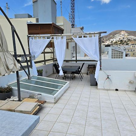 Simple And Special Apartment Ermoupoli Exterior photo